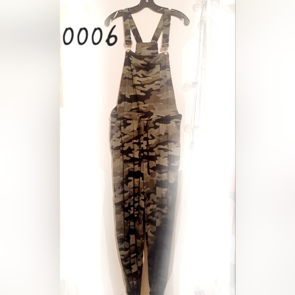 Eye Candy Olive and Gray Jumpsuit (A)